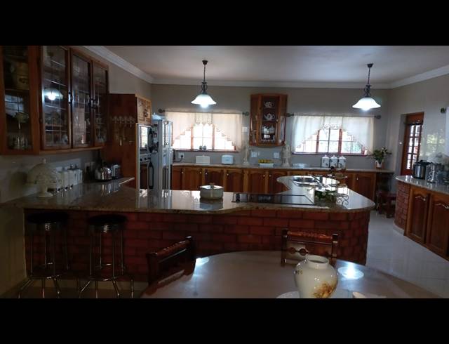 5 BEDROOM HOUSE FOR SALE IN EPWORTH